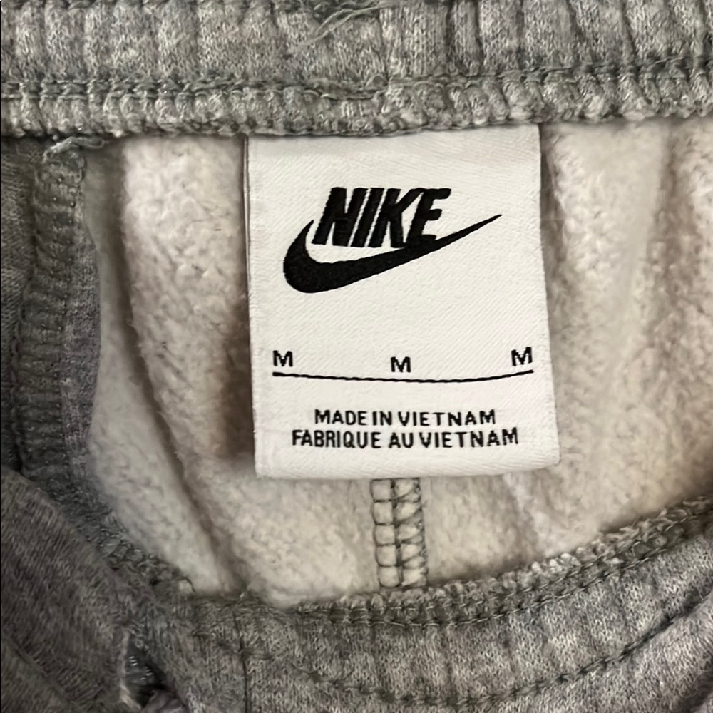Nike Grey Sweatpants Athletic Comfort Tapered - Picture 5 of 5
